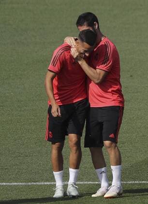 Real Madrid s players Lucas Vazquez (L) and Isco (R) attend the team s training session at Valdebebas city in Madrid, Spain, 18 September 2018. Real Madrid will be facing Roma in a Champions League match next 19 September 2018. Real Madrid training session !ACHTUNG: NUR REDAKTIONELLE NUTZUNG!  Copyright: xBALLESTEROSx GRAF5263 20180918-636728699606933369