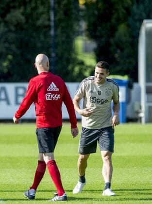 18-09-2018 VOETBAL: TRAINING EN PERSCONFERENTIE AJAX: AMSTERDAM Dusan Tadic (Ajax) Foto: SCS Michel Utrecht xVIxVIxImagesx xSoenarxChamidxsportfotografiexIVx 12161815