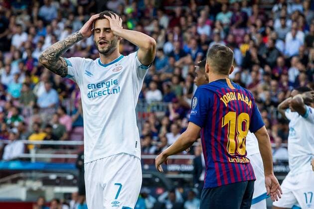 BARCELONA, 18-09-2018, Stadium Nou Camp, season 2018 2019, Champions League football. PSV forwarder Gaston Pereiro (L) dejected after his missed chance during the game FC Barcelona Barca - PSV. Barcelona - PSV  x2474492x