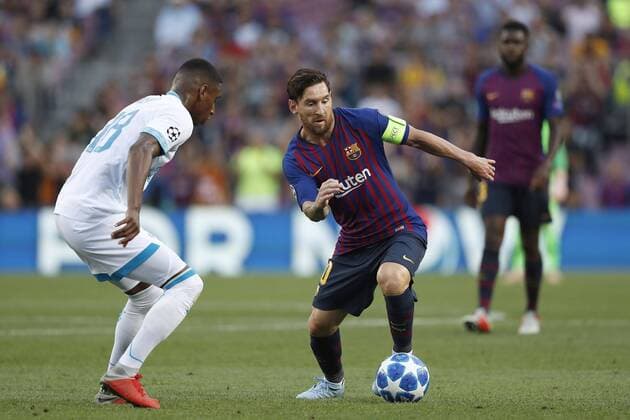 BARCELONA, 18-09-2018, Stadium Nou Camp, season 2018 2019, Champions League football. (Left-right) PSV player Pablo Rosario , Barcelona player Lionel Messi during the match FC Barcelona Barca - PSV . Barcelona - PSV  x2474536x