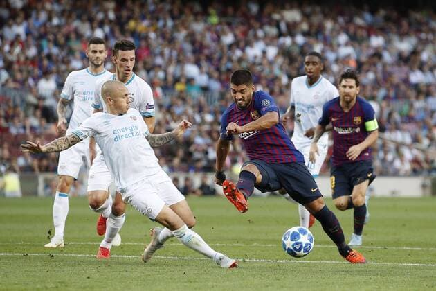 (l-r) Gaston Pereiro of PSV, Nick Viergever of PSV, Angelino of PSV, Luis Suarez of FC Barcelona Barca Lionel Messi of FC Barcelona during the UEFA Champions League group B match between FC Barcelona and PSV Eindhoven at the Camp Nou stadium on September 18, 2018 in Barcelona, Spain. UEFA Champions League 2018 2019 xVIxVIxImagesx xMauricexvanxSteenxIVx 12162251