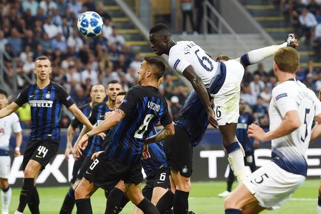 Db Milano 18 09 2018 - Champions League Inter-Tottenham foto Daniele Buffa Image nella foto: Davinson Sanchez-Matias Vecino 