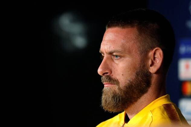 AS Roma s midfielder Daniele De Rossi delivers a press conference PK Pressekonferenz at the Santiago Bernabeu stadium, in Madrid, Spain, 18 September 2018. The Italian team will face Real Madrid tomorrow in the first round of the UEFA Champions League groups phase. AS Roma s press conference in Madrid !ACHTUNG: NUR REDAKTIONELLE NUTZUNG!  Copyright: xJuanJoxMartinx MAD04 20180918-636728977444607934