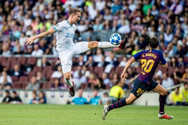 BARCELONA, 18-09-2018, Stadium Nou Camp, season 2018 2019, Champions League football. PSV forwarder Luuk de Jong (L) on the ball during the game FC Barcelona Barca - PSV. Barcelona - PSV  x2474764x