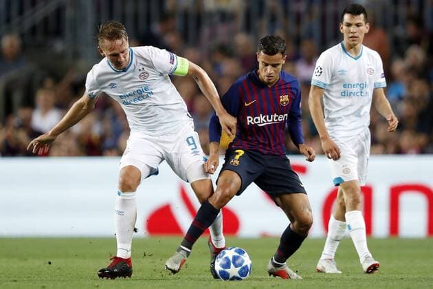 (l-r) Luuk de Jong of PSV, Philippe Coutinho of FC Barcelona Barca during the UEFA Champions League group B match between FC Barcelona and PSV Eindhoven at the Camp Nou stadium on September 18, 2018 in Barcelona, Spain. UEFA Champions League 2018 2019 xVIxVIxImagesx xMauricexvanxSteenxIVx 12162726