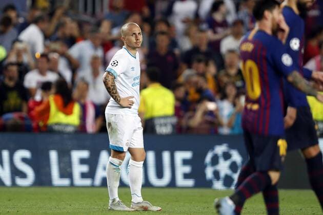 (l-r) Angelino of PSV, Lionel Messi of FC Barcelona Barca during the UEFA Champions League group B match between FC Barcelona and PSV Eindhoven at the Camp Nou stadium on September 18, 2018 in Barcelona, Spain. UEFA Champions League 2018 2019 xVIxVIxImagesx xMauricexvanxSteenxIVx 12163098