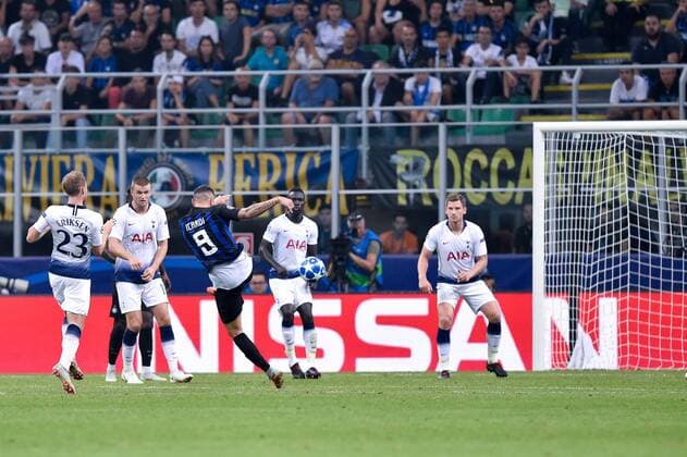 Fußball, CL, Inter Mailand - Tottenham Hotspur Mauro Icardi of Inter Milan scores first goal during the UEFA Champions League Group B match between Inter Milan and Tottenham Hotspur at Stadio San Siro, Milan, Italy on 18 September 2018. Copyright: xGiuseppexMaffiax 2101