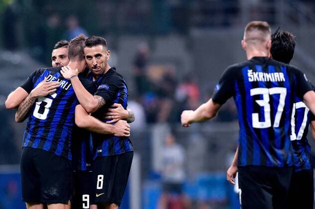 Fußball, CL, Inter Mailand - Tottenham Hotspur Matias Vecino of Inter Milan celebrates the victory during the UEFA Champions League Group B match between Inter Milan and Tottenham Hotspur at Stadio San Siro, Milan, Italy on 18 September 2018. Copyright: xGiuseppexMaffiax 2101