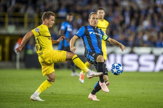 Football Champions League Season 2018 2019 Group Stage 1 Gameday Club Bruges Borussia Dortmund on 18 09 2018 at Jan Breydel Stadium in Bruges Belgium Dortmunds Mario Götze Goetze l and Brugges Ruud Vormer fight for the ball DFL REGULATIONS PROHIBIT ANY USE OF PHOTOGRAPHS AS IMAGE SEQUENCES AND OR QUASI VIDEO Copyright: xKirchner DavidxInderliedx