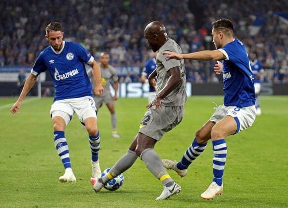 18 09 2018 xovx Football UEFA Champions League FC Schalke 04 FC Porto emporer l Mark Uth FC Schalke 04 Danilo Pereira FC Porto Suat Serdar FC Schalke 04 DFL DFB REGULATIONS PROHIBIT ANY USE OF PHOTOGRAPH as IMAGE SEQUENCES and or QUASI VIDEO Gelsenkirchen