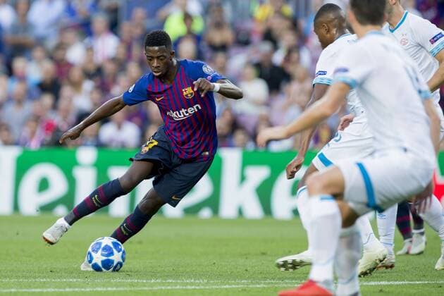 Futbol, Champions League. Barcelona vs. PSV Primera fecha del Grupo B El jugador de Barcelona, Ousmane Dembele disputa el balon contra PSV durante el partido disputado en el Estadio Camp Nou. 18-9-2018 Joan Morfort Photosport Futbol, Champions League. Barcelona vs. PSV 