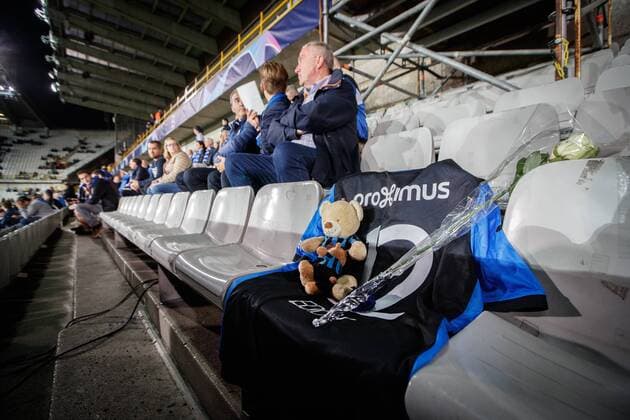 Illustration picture shows a seat with a teddy bear and a white rose, in the stands of the Club Brugge supporters, during a game between Belgian soccer team Club Brugge KV and German club Borussia Dortmund, in Brugge, Tuesday 18 September 2018, day one of the UEFA Champions League, in group A. KURTxDESPLENTER  x05428679x