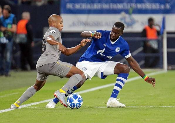 18 09 2018 xovx Football UEFA Champions League FC Schalke 04 FC Porto emporer Yacine Brahimi FC Porto Salif Sane FC Schalke 04 Action DFL DFB REGULATIONS PROHIBIT ANY USE OF PHOTOGRAPHS as IMAGE SEQUENCES and or QUASI VIDEO Gelsenkirchen