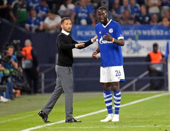 18 09 2018 xovx Soccer UEFA Champions League FC Schalke 04 FC Porto emporer coach Domenico Tedesco FC Schalke 04 Salif Sane FC Schalke 04 Exposure DFL DFB REGULATIONS PROHIBIT ANY USE OF PHOTOGRAPH as IMAGE SEQUENCES and or QUASI VIDEO Gelsenkirchen