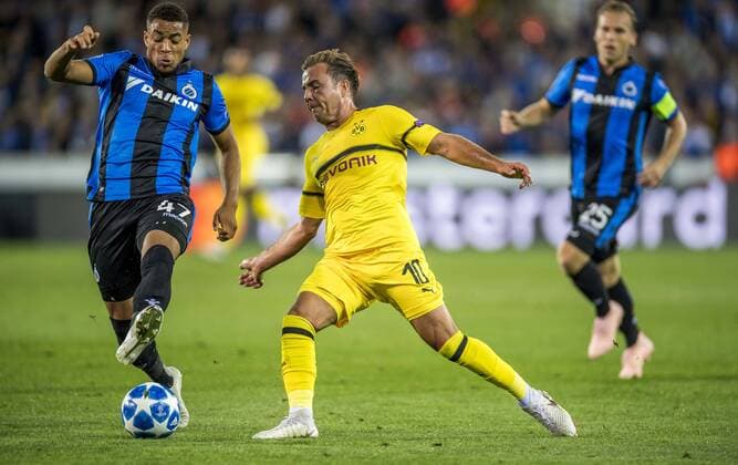 Football Champions League Season 2018 2019 Group Stage 1 Gameday Club Bruges Borussia Dortmund on 18 09 2018 at the Jan Breydel Stadium in Bruges Belgium Bruges Arnaut Danjuma l 9 and Dortmunds Mario Götze Goetze fight for the ball DFL REGULATIONS PROHIBIT ANY USE OF PHOTOGRAPHS AS IMAGE SEQUENCES AND OR QUASI VIDEO Copyright: xKirchner DavidxInderliedx