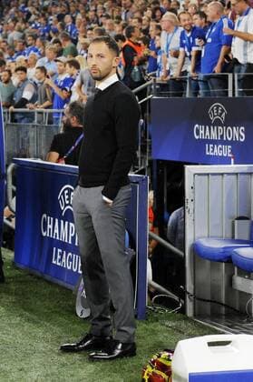 Coach Domenico Tedesco Schalke 04 tense 18 09 2018 Soccer Champiosleague Schalke 04 vs FC Porto DFB REGULATIONS PROHIBIT ANY USE OF PHOTOGRAPH AS IMAGE SEQUENCES AND OR QUASI VIDEO 18 09 2018 Soccer Champiosleague Schalke 04 vs FC Porto Gelsenkirchen Copyright: xEIBNER ThomasxThienelx EP_TTL