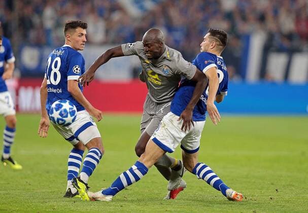18 09 2018 xovx Football UEFA Champions League FC Schalke 04 FC Porto emporer Alessandrod Schoepf FC Schalke 04 Danilo Pereira FC Porto Suat Serdar FC Schalke 04 DFL DFB REGULATIONS PROHIBIT ANY USE OF PHOTOGRAPH as IMAGE SEQUENCES and or QUASI VIDEO Gelsenkirchen