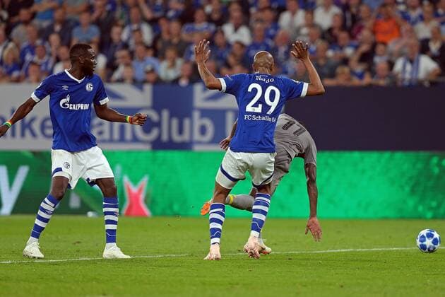 18 09 2018 xovx Football UEFA Champions League FC Schalke 04 FC Porto emporer Salif Sane FC Schalke 04 Naldo FC Schalke 04 Moussa Marega FC Porto Scene to Penalty Action DFL DFB REGULATIONS PROHIBIT ANY USE OF PHOTOGRAPH as IMAGE SEQUENCES and or QUASI VIDEO Gelsenkirchen