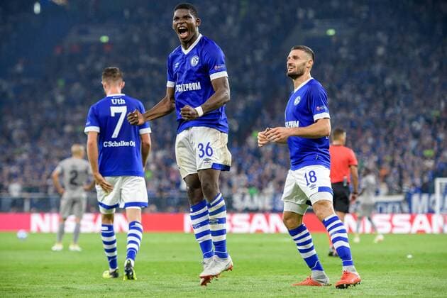vl Mark Uth FC Schalke 04 7 Breel Embolo FC Schalke 04 36 and Daniel Caligiuri FC Schalke 04 18 on goal after scoring the 1 0 in the Champions League match between FC Schalke 04 and FC Porto on 18 09 2018 FC Schalke 04 vs FC Porto Champions League Group Stage 18 09 2018 Gelsenkirchen Copyright: xSchuelerx xEibnerx-xPressefotox EP_EER