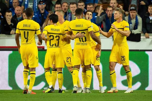 Bruegge Belgium 18 09 2018 UEFA Champions League 2018 19 Season Preliminary Round Group Stage Group A 1 Gameday Club Bruegge BV Borussia Dortmund Torjubel rejoins Christian Pulisic BVB after scoring the 0 1 DeFodi001