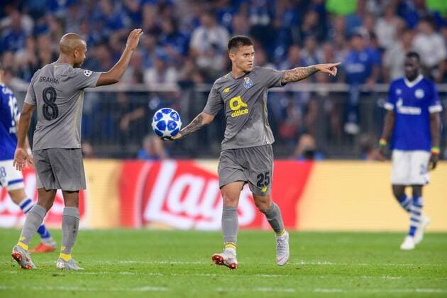 Otavio FC Porto 25 in goal celebrations after the goal for 1 1 in the Champions League match between FC Schalke 04 and FC Porto on 18 09 2018 FC Schalke 04 vs FC Porto Champions League group stage 18 09 2018 Gelsenkirchen Copyright: xSchuelerx xEibnerx-xPressefotox EP_EER