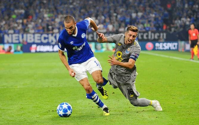 Gelsenkirchen Germany 18 09 2018 UEFA Champions League 2018 19 Season Group Stage Group D 1 Gameday FC Schalke 04 FC Porto Nabil Bentaleb S04 and Hector Herrera Porto defeated in DeFodi521