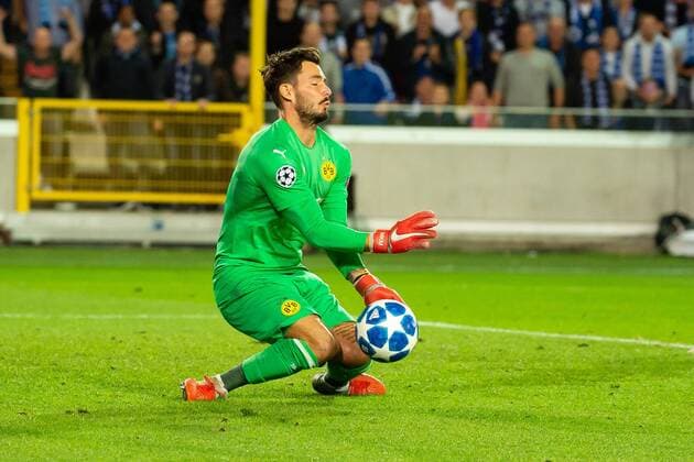 Bruegge Belgium 18 09 2018 UEFA Champions League 2018 19 Season Preliminary Round Group Stage Group A 1 Gameday Club Bruegge BV Borussia Dortmund Goalkeeper Roman Buerki BVB in action DeFodi001