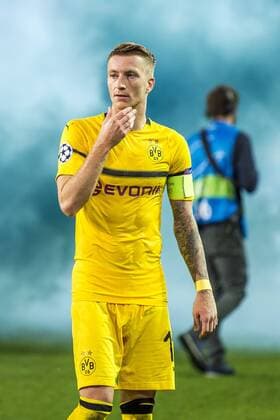 Football Champions League Season 2018 2019 Group Stage 1 Gameday Club Bruges Borussia Dortmund on 18 09 2018 at the Jan Breydel Stadium in Bruges Belgium Dortmunds Marco Reus touches his chin DFL REGULATIONS PROHIBIT ANY USE OF PHOTOGRAPH AS IMAGE SEQUENCES AND OR QUASI VIDEO Copyright: xKirchner DavidxInderliedx