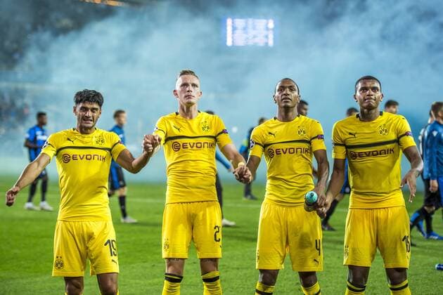 Football Champions League Season 2018 2019 Group Stage 1 Gameday Club Bruges Borussia Dortmund on 18 09 2018 at the Jan Breydel Stadium in Bruges Belgium v u200b u200bli DDortmunds Mahmoud Dahoud Dortmunds Marius Wolf Dortmunds Abdou Diallo and Dortmunds Manuel Akanji thank the fans DFL REGULATIONS PROHIBIT ANY USE OF PHOTOGRAPHS AS IMAGE SEQUENCES AND OR QUASI VIDEO Copyright: xKirchner DavidxInderliedx
