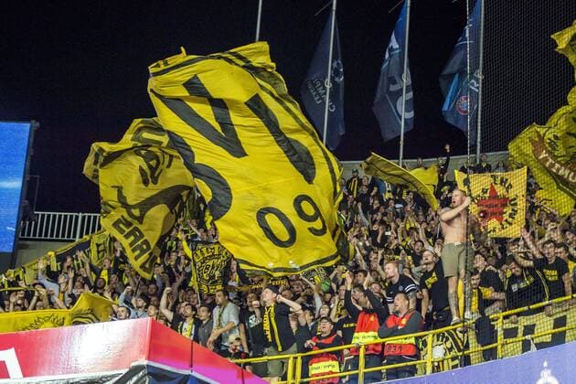 Football Champions League Season 2018 2019 Group Stage 1 Gameday Club Bruges Borussia Dortmund on 18 09 2018 at the Jan Breydel Stadium in Bruges Belgium The Dortmund fans celebrate after the final whistle DFL REGULATIONS PROHIBIT ANY USE OF PHOTOGRAPH AS IMAGE SEQUENCES AND OR QUASI VIDEO Copyright: xKirchner DavidxInderliedx