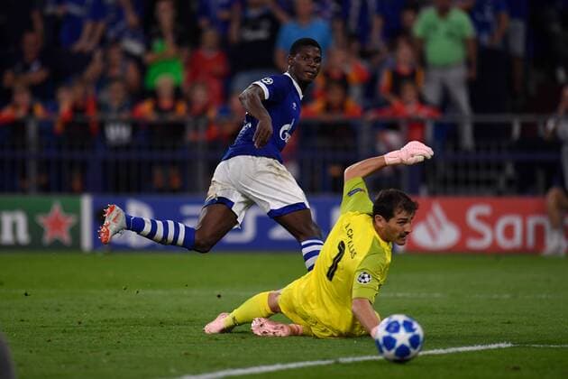 18 09 2018 Football Season 2018 2019 Champions League 1 Gameday FC Schalke 04 FC Porto v L Breel EMBOLO FC Schalke 04 scores the 0-1 Gelsenkirchen Veltins Arena NRW Germany goal