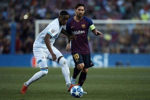 September 18, 2018 - Barcelona, Barcelona, Spain - Leo Messi (R) of FC Barcelona Barca competes for the ball with Pablo Rosario of PSV Eindhoven during the UEFA Champions League group B match between FC Barcelona and PSV Eindhoven at Camp Nou on September 18, 2018 in Barcelona, Spain FC Barcelona v PSV - UEFA Champions League Group B  - ZUMAn230 20180918_zaa_n230_292 Copyright: xDavidxAliagax