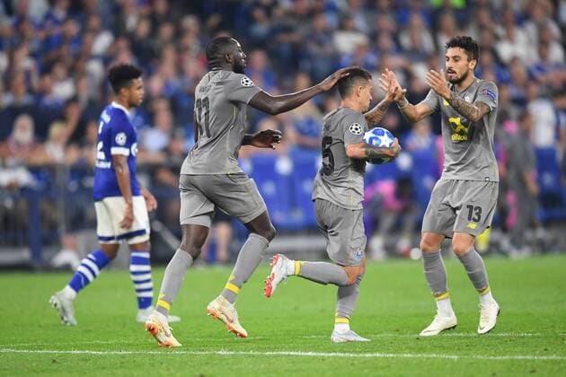 UEFA Champions League Group Stage Game 1 Season 2018 2019 FC Schalke 04 vs FC Porto 18 09 18 Veltins Arena Gelsenkirchen Moussa Marega Otavio Alex Telles all FC Porto cheering UEFA regulations prohibit any use of images as image sequences or quasi video