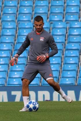 Olympique Lyonnais Training Anthony Lopes of Olympique Lyonnais during open training at the Etihad Stadium, Manchester Content Not Available For UK Newspapers Copyright: xStevexMcCormickx FIL-12292-0011