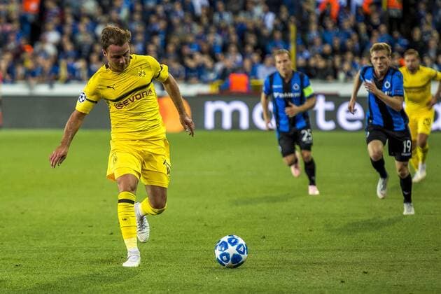 Football Champions League Season 2018 2019 Group Stage 1 Gameday Club Bruges Borussia Dortmund on 18 09 2018 in Jan Breydel Stadium in Bruges Belgium Dortmunds Mario Goetze Goetze runs the ball at the foot DFL REGULATIONS PROHIBIT ANY USE OF PHOTOGRAPH AS IMAGE SEQUENCES AND OR QUASI VIDEO Copyright: xKirchner DavidxInderliedx