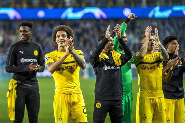 Football Champions League Season 2018 2019 Group Stage 1 Gameday Club Bruges Borussia Dortmund on 18 09 2018 at the Jan Breydel Stadium in Bruges Belgium Dortmunds Axel Witsel says goodbye to fans DFL REGULATIONS PROHIBIT ANY USE OF PHOTOGRAPHS AS IMAGE SEQUENCES AND OR QUASI VIDEO Copyright: xKirchner DavidxInderliedx