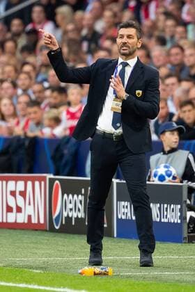 Amsterdam Netherlands 19 09 2018 UEFA Champions League 2018 19 Season Preliminary Group Stage Group E 1 Gameday Ajax Amsterdam AEK Athens Manager Marinos Ouzounidis AEK Athens gestures DeFodi001