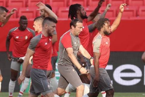 Standard s physical preparator Renaat Philippaerts and Standard s Reginal Goreux pictured during a training session of Belgian soccer team Standard de Liege, Wednesday 19 September 2018 in Sevilla, Spain. Tomorrow Standard will meet Spanish club Sevilla FC on day one of the UEFA Europa League group stage. BRUNOxFAHY  x05429563x