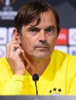 PXL_Press conference Fenerbahce S.K. 19.09.2018., stadium Maksimir, Zagreb, Croatia - Coach of Fenerbahce S.K. Phillip Cocu and footballer Mehmet Topal held a press conference PK Pressekonferenz before the match of the first round of the UEFA Champions between GNK Dinamo vs Fenerbahce S.K. Phillip Cocu.  MarkoxPrpic PIXSELL