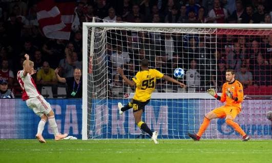 Amsterdam Netherlands 19 09 2018 UEFA Champions League 2018 19 Season Preliminary Round Group Stage Group E 1 Gameday Ajax Amsterdam AEK Athens Goal to 2 0 by Donny van de Beek Ajax Amsterdam DeFodi001