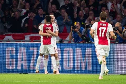 Amsterdam Netherlands 19 09 2018 UEFA Champions League 2018 19 Season Preliminary Round Group Stage Group E 1 Gameday Ajax Amsterdam AEK Athens Torjubel cheers for Donny van de Beeks Ajax Amsterdam after scoring the 2 0 DeFodi001