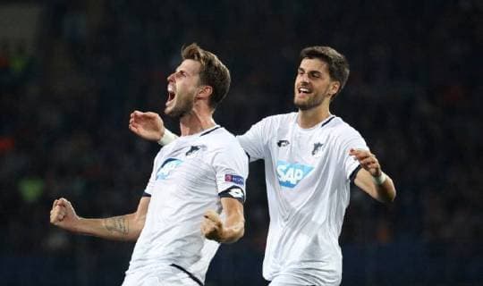 Sport Bilder des Tages Midfielder Havard Nordtveit (L) of TSG 1899 Hoffenheim celebrates upon scoring the second goal supported by midfielder Florian Grillitsch during the UEFA Champions League Group F match against FC Shakhtar Donetsk at the Metalist Stadium, Kharkiv, northeastern Ukraine, September 19, 2018. Ukrinform Shakhtar vs. Hoffenheim in Kharkiv  Copyright: xDanilxShamkinx