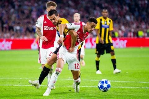 Vasilis Lampropoulos of AEK Athens FC, Noussair Mazraoui of Ajax during the UEFA Champions League group E match between Ajax Amsterdam and AEK FC at the Johan Cruijff Arena on September 19, 2018 in Amsterdam, The Netherlands UEFA Champions League 2018 2019 xVIxVIxImagesx xTomxBodexMultimediaxIVx 12173353