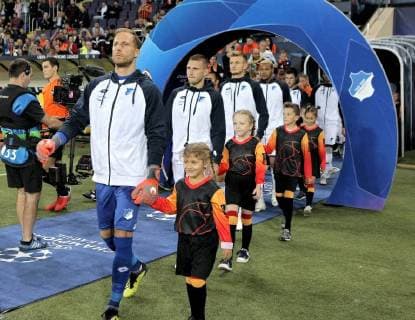Goalkeeper Oliver Baumann of TSG 1899 Hoffenheim hits the pitch before the UEFA Champions League Group F match against FC Shakhtar Donetsk at the Metalist Stadium, Kharkiv, northeastern Ukraine, September 19, 2018. Ukrinform. Shakhtar vs. Hoffenheim in Kharkiv  Copyright: xVyacheslavxMadiyevskyyx