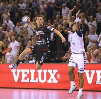 Photo Goal of Hampus Wannen Flensburg against Zlatko Horvat right Handball men 1 Bundesliga on Wed 19 09 2018 Flensburg HC Zagreb