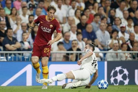 (L-R) Nicolo Zaniolo of AS Roma, Gareth Bale of Real Madrid during the UEFA Champions League group G match between Real Madrid and AS Roma at the Santiago Bernabeu stadium on September 19, 2018 in Madrid, Spain UEFA Champions League 2018 2019 xVIxVIxImagesx xMauricexvanxSteenxIVx 12173854