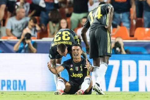 Sport Bilder des Tages Cristiano Ronaldo dos Santos Aveiro of Juventus FC was send off during the UEFA Champions League group H match between Valencia FC and Juventus FC at Estadi de Mestalla on September 19, 2018 in Valencia, Spain UEFA Champions League 2018 2019 xVIxVIxImagesx xGerritxvanxKeulenxIVx 12173859