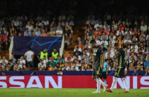Khedira and Mandzukic during the football match between Valencia CF and Juventus FC on September 19, 2018 at Mestalla Stadium in Valencia Spain  xCarlaxCortesx xValenciaxCFxvsxJuventusxFCx