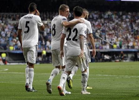 Soccer match between Real Madrid and Roma of the Champions League 2018 2019 held at the Santiago Bernabeu stadium in Madrid Photo Jose Cuesta 261 Cordon Press Real Madrid players celebrate the first goal  xJosexLuisxCuestax xx