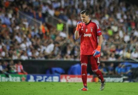 during the match between Valencia CF and Juventus FC on September 19 2018 at Mestalla stadium in Valencia Spain  xCarlaxCortesx xValenciaxCFxvsxJuventusxFCx
